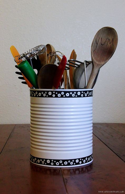 Tin-Can-DIY-utensil-holder-unknownmami Utensil Holder Party, Diy Kitchen Utensil Holder, Utensils Holder Diy, Tin Upcycle, Diy Utensil Holder, Kitchen Utensils Holder, Coffee Can Crafts, Diy Kids Table, Diy Utensils