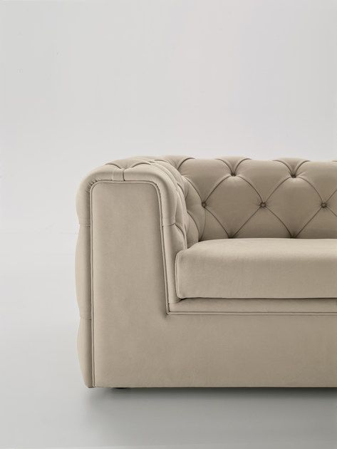 TUDOR | Corner sofa By i 4 Mariani design Alessandro Dubini Leather Sofa Design, Tufted Leather Sofa, Luxury Sofa Design, Sofa Bed Design, Modern Sofa Designs, Tufted Leather, Couch Table, Tufted Sofa, Decor Home Living Room