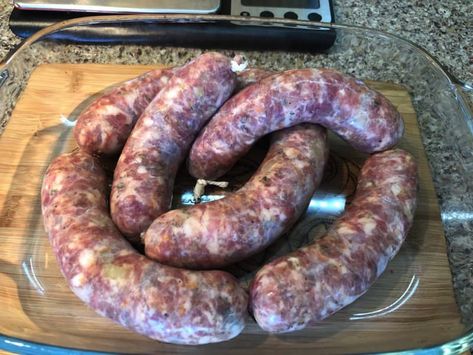 Greek Loukanika sausage recipe Greek Sausage, How To Make Salami, Turkey Sausage Recipes, Salami Recipes, Sausage Making Recipes, Pork Sausage Recipes, Sausage Seasoning, Prevent Food Waste, Uk Recipes