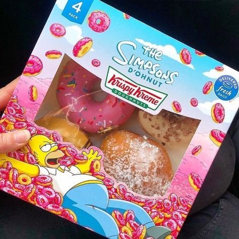 Simpsons Food, The Simpsons Donut, Homer Donuts, Simpsons Donut, Sprinkled Donut, Donut Art, Krispy Kreme Donuts, Krispy Kreme Doughnut, Krispy Kreme