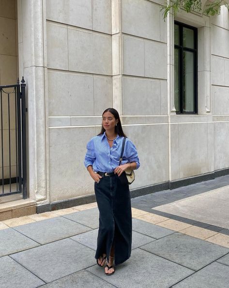 Simple Jeans Outfit, Long Denim Skirt Outfits, Long Jean Skirt Outfits, Denim Maxi Skirt Outfit, Long Denim Skirt Outfit, Blue Skirt Outfits, Outfit Ideas Work, Jean Skirt Outfits, Skirt Images