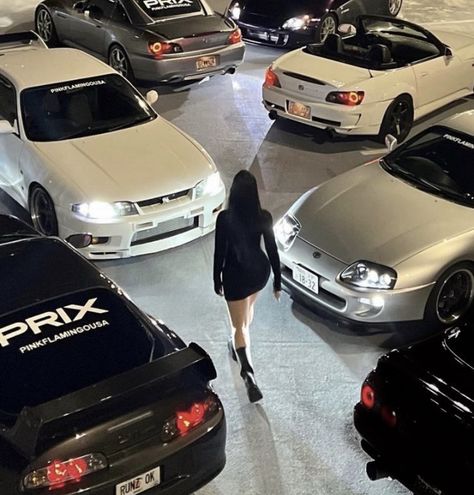 Image Moto, Woman Walking, Dark Feminine Aesthetic, Street Racing, Pretty Cars, Feminine Aesthetic, Drift Cars, Car Girl, Love Car