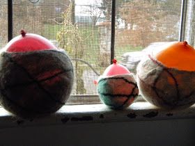 Plot 55: the nitty gritty on felting lanterns Making Lanterns, Wet Felting Tutorial, Felted Bowls, Needle Felting Diy, Felt Play Food, Wet Felting Projects, Felting Wool, Nitty Gritty, Wet Felt