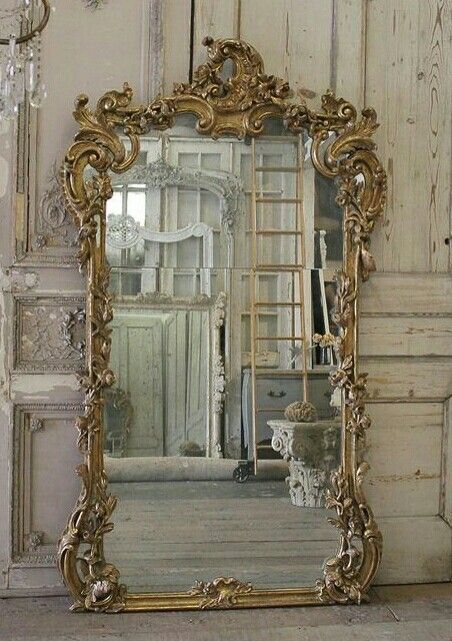 French Mirror, Shabby Chic Interiors, Vintage Mirrors, Chic Interior, Beautiful Mirrors, Framed Mirror, Vintage Mirror, French Decor, Mirror Designs