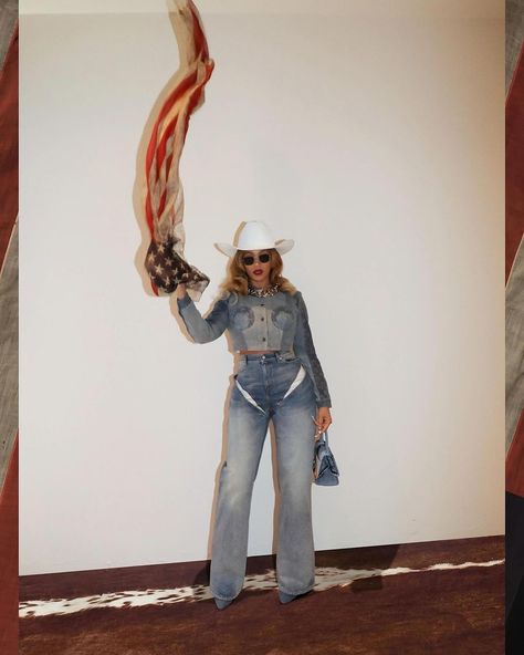 Channeling Queen Bey @beyonce vibes in the ultimate statement piece: Marine Serre’s Denim Cropped Jacket is your new power piece, exclusively at LABOUTIK. #TheKnowHow #LaboutikSpace #LaboutikBali #HighEndBoutique #BaliBoutique #Denim #Jacket #LuxuryBrand #MarineSerre Beyonce Western Outfits, Chitlin Circuit, Denim Cowgirl Outfit, Vampire Cowboy, Courthouse Photos, Beyonce Cowboy, Beyonce Birthday, Cover Outfits, Cowboy Core