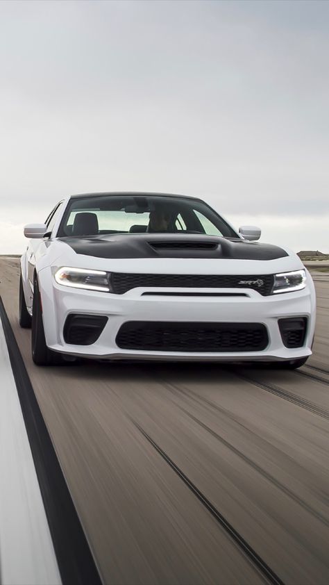 Doge Charger Srt Hellcat, Doge Charger Hellcat Srt, Dodge Charger Srt Hellcat Wallpaper, Hellcat Supercharger, Charger Redeye, Car Snaps Night, Fake Car Snaps Night, Dodge Charger Hellcat Redeye, Charger Hellcat Redeye