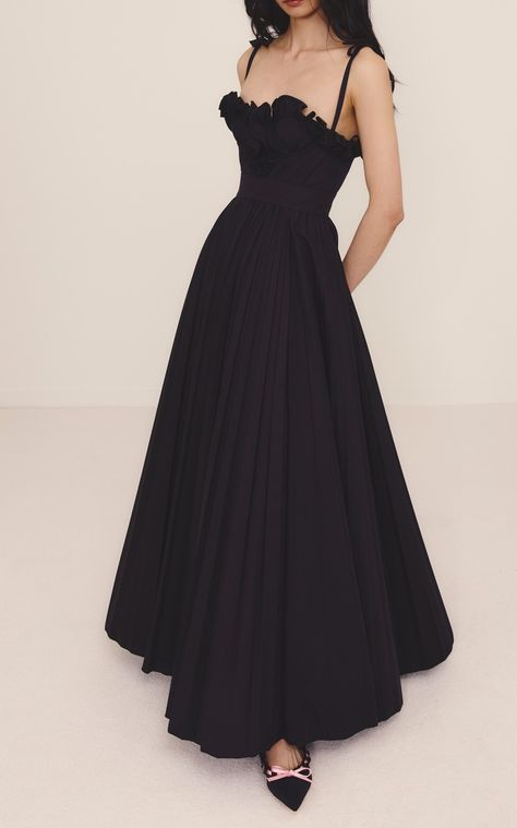 Women's Giambattista Valli Resort 2025 Collection | Moda Operandi Formal Black Maxi Dress, Casual Runway, Resort 2025, Elegant Mini Dress, All Black Fashion, Giambattista Valli, Classy Dress, Orchestra, Moda Operandi