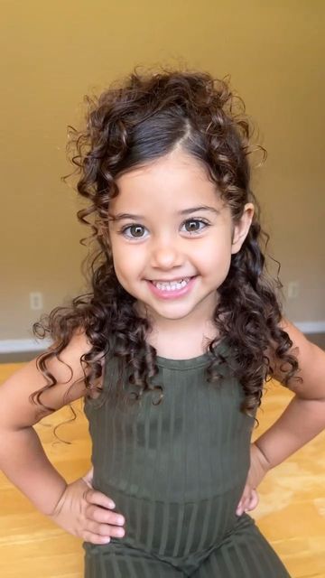 Curly Hair Baby, Describe Her, 5 Minute Hairstyles, Hairstyle Examples, Kids Curly Hairstyles, Cute Curly Hairstyles, Tag Friends, Curly Girl Hairstyles