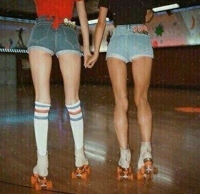 Roller Rink, Roller Skate, Lets Go, Roller Skates, Friends Fashion, Roller Skating, I Don T Know, Don T Know, Skating