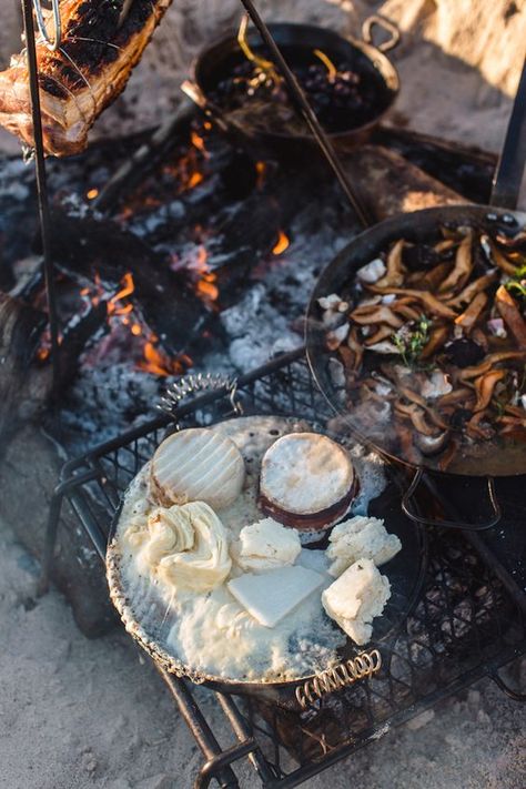 Fancy Cheese, Cooking Over Fire, Open Fire Cooking, Fire Food, Wedding Hands, Campfire Food, Fire Cooking, Campfire Cooking, Open Fire