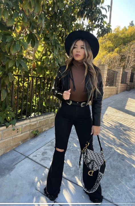 Black On Black Cowgirl Outfit, Western Outfits Women Black Jeans, Brown And Black Cowgirl Outfit, Black Tejana Hat Outfit, Country Outfits For Black Women, Black Cowgirl Boots Outfit Jeans, Western Outfits Women Flannel, Rancho Outfit Mexican Winter, Mexican Cowgirl Outfits Plus Size