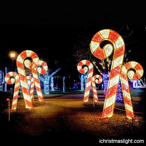 Giant Candy Cane, Commercial Christmas Decorations, Candy Cane Decorations, Decoration Patisserie, Christmas Light Show, Giant Candy, Christmas Light Displays, Red Led Lights, Christmas Yard