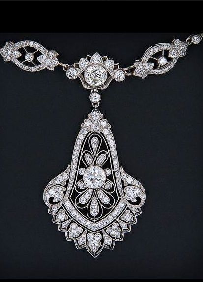 <3 , from Iryna Diamond Parure, Antique Diamond Necklace, Jewelry Vault, Cartier Jewellery, Art Deco Jewellery, Cartier Diamond, Platinum Necklace, Bijoux Art Deco, Ornate Jewelry