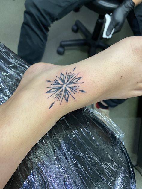 #Snowflake #frozen2 Disney Frozen Snowflake Tattoo, Frozen 2 Snowflake Tattoo, Frozen Snowflake Tattoo, Frozen Tattoo Disney, Frozen 2 Tattoo, Disney Frozen Tattoo, Tattoo Soul, Frozen Tattoo, Mickey Tattoo