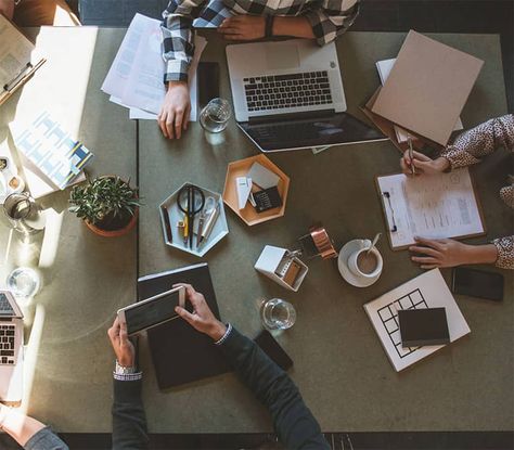 Meeting Desk, People Working Together, Advertising Technology, Office Pictures, It Company, Work Meeting, Office Meeting, Meeting Table, Working People