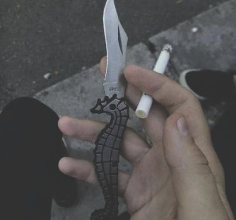 Knife Aesthetic, Pretty Knives, Dagger Knife, E Dawn, Knife Collection, Cool Knives, Aesthetic Grunge, Homestuck, Grunge Aesthetic