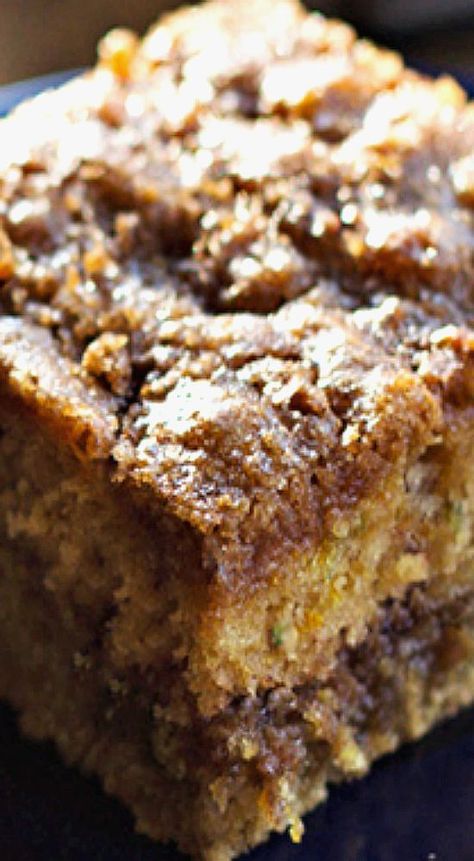 Cinnamon Sugar Zucchini Bread, Cinnamon Zucchini Coffee Cake, Zucchini Nut Bread Recipes Moist, Zucchini Coffee Cake Muffins, Zucchini Recipes Baked Goods, Best Zucchini Cake Recipe, Zucchini Coffee Cake Recipes, Zucchini Dessert Recipes, Zucchini Coffee Cake