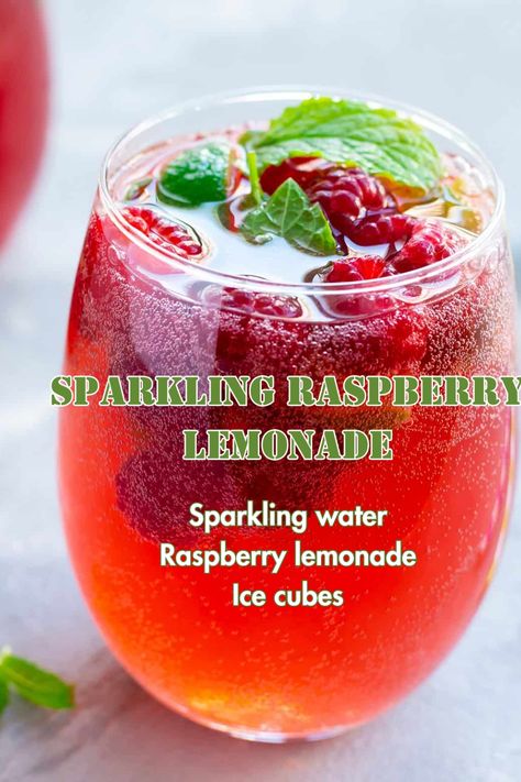 A sparkling raspberry lemonade with fresh raspberries and lemon slices, served in a glass with ice. Sparkling Raspberry Lemonade, Raspberry Lemonade Mocktails, Raspberry Drinks, Raspberry Lemonade Recipe, Raspberry Drink, Flavored Ice Cubes, Mojito Mocktail, Lemonade Concentrate, Palate Cleanser