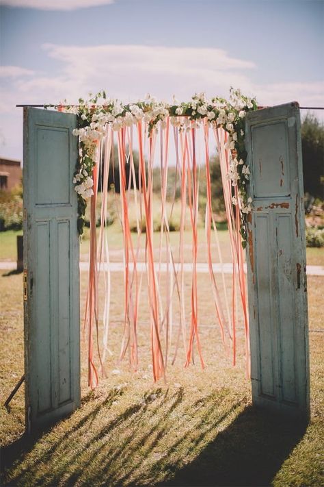 arche porte ruabn 564 Animation Photo, Cheap Wedding Decorations, Deco Champetre, Backdrop Diy, Diy Backdrop, Ceremony Backdrop, Cheap Wedding, Wedding Deco, Rustic Wedding Decor