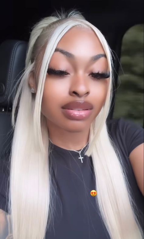 Blonde Frontal Styles, Blond Wig Styles, 613 Hairstyles For Black Women, Blonde Wig Black Women, Blonde Hairstyles For Black Women, Brows Tutorial, Burgundy Hair Dye, Beauty Careers, Frontal Wig Hairstyles