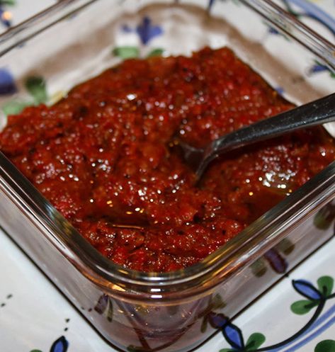 Caramelized Onion Jam, Red Pepper Jam, Pepper Jam, Savory Jam, Red Pepper Jelly, Balsamic Onions, Pepper Relish, Flavored Olive Oil, Olive Oil Recipes