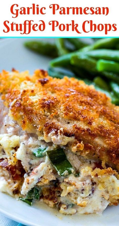 Garlic Parmesan Stuffed Pork Chops are filled with a creamy filling made from cream cheese, bacon, and Parmesan cheese. Creamy Sauces, Stuffed Pork Chops, Spicy Southern Kitchen, Daging Babi, Pork Chop Recipes Baked, Pork Chop Dinner, Stuffed Pork, Kitchen Dinner, Southern Kitchen