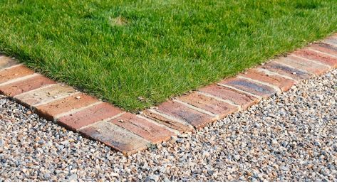 Driveway Edging, Patio Edging, Brick Garden Edging, Path Edging, Garden Edging Ideas, Brick Edging, Brick Pathway, Brick Path, Gravel Patio