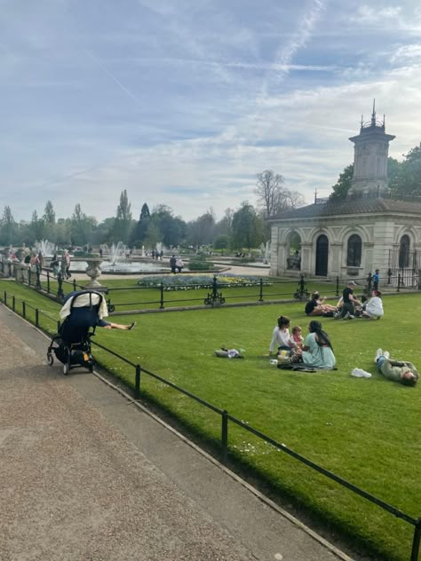 Hyde Park London Aesthetic, London Boy Aesthetic, London England Photography, London Core, God I Love The English, House Of Memories, Life In London, Hyde Park London, London Vibes