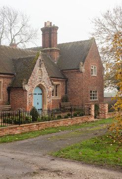 The Village of Langar, Nottinghamshire, England :: Charming Victorian schoolhouse built in 1842 next door to historic Langar Hall - now converted to a private residence. Schoolhouse Exterior, Converted Schoolhouse, Nottinghamshire England, Victorian School, Renovated Victorian, Country House Exterior, Village School, Victorian Village, Cute Cottages