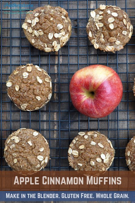 Blender Apple Cinnamon Muffins Oatmeal Bakes, Bakery Muffins, Blender Muffins, Apple Cinnamon Muffins, Cinnamon Muffins, Vanilla Greek Yogurt, Raw Sugar, Unsweetened Applesauce, Crumb Topping