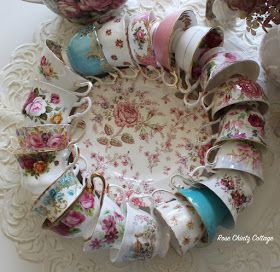 Tea Cup Wreath Diy, Teacup Wreath, Kitchen Wreaths, Cup Wreath, Rag Wreaths, Floating Tea Cup, Antique Things, Kitchen Wreath, Lei Lei