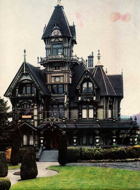 Old Mansion Exterior, Gothic Victorian House Plans, Victorian Mansion Exterior, Goth Mansion, Victorian Gothic Mansion, Gothic Victorian Homes, Old Victorian Mansions, Carson Mansion, Vintage Mansion