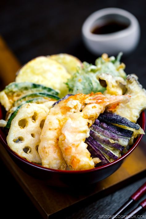 Tempura Donburi, Pork Bowl Recipe, Tempura Dipping Sauce, Donburi Recipe, Japanese Rice Dishes, Kabocha Squash Recipe, Vegetable Tempura, Tempura Recipe, Rice Bowl Recipe