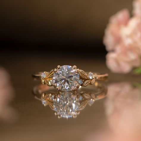 Delicate Round Brilliant Moissanite Flower Leaf Gorgeous Engagement Ring For Her Engagement Ring With Leaves, Ring With Leaves, Pretty Engagement Rings, Flower Engagement, Nature Inspired Engagement Ring, Cute Engagement Rings, Diamond Life, Future Engagement Rings, Engagement Ring For Her