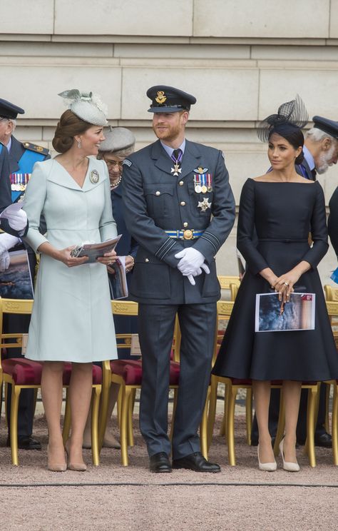 William, Kate, Harry, and Meghan Arrive For Their Latest Appearance Together Kate Middleton Shoes, Justin Welby, Princ Harry, Düşes Kate, Princesse Kate Middleton, Kate Middleton Hair, Royal Clothes, Prins William, Royal History