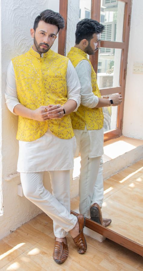 Buy Nehru Jacket With Silk Kurta Pajama Sherwani Groomsmen online on Etsy India. Shop for handmade, vintage and unique Womens Dresses items from DesignByShivani online on Etsy Groomsmen Kurta Pajamas, Aligarh Pajama, White Kurta Men, Engagement Dress For Men, Haldi Poses, Indian Wedding Suits Men, Prince Suit, Grooms Outfit, Mens Traditional Wear