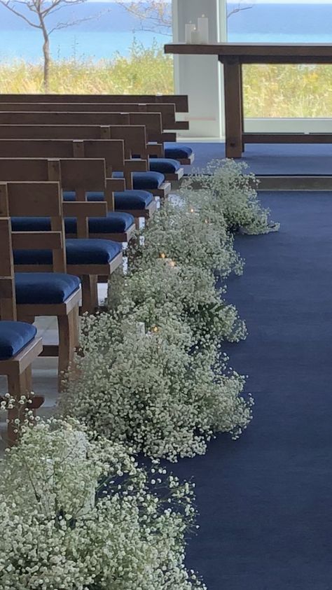 Gypsophila Aisle Decoration, Baby's Breath Aisle Decor, Gypsophila Wedding Aisle, Church Isles Decoration, Chapel Decorations Wedding, Church Aisle Flowers, Ceremony Decorations Church, Church Aisle Decorations, Wedding Church Aisle