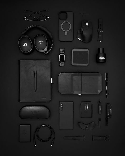 It’s an all black flatlay kinda day. Happy Wednesday! #flatlayphotography#flatlaytoday#flatlayoftheday#flatlayforever#flatlaynation#flatlayinspiration#flatlayinspo#flatlaylove#flatlaygoals#flatlaysquad#techaccessories#techgadgets#techessentials#techlover#techgeek#techenthusiast#techblog#techblogger#techies#techielife#beautyoftechnology#technologyfresh Black Flat Lay Photography, White Details, Flat Lay Photography, Happy Wednesday, Black Flats, Flat Lay, All Black, Black White, Photography