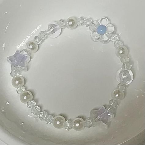 Gelang Manik Aesthetic, Gelang Beads, Fairy Bracelets, Manik Manik, Diy Beaded Rings, Handmade Jewelry Bracelets, Beading Jewelery, Beaded Necklace Diy, Diy Bracelet Designs