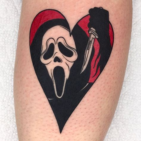 Scream Queen Tattoo, Scream Tattoos, Ghost Face Tattoo, Scream Tattoo, Screaming Face, 16 Tattoo, Movie Tattoos, Wicked Tattoos, Scary Tattoos