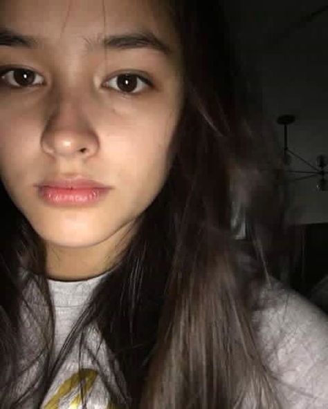 Liza Soberano Liza Soberano Icons, Cindy Wolfie, Lisa Soberano, Rainy Day Movies, Liza Soberano No Make Up, Lana Lang, Liza Soberano, Instagram Happy Birthday, Lip Fillers