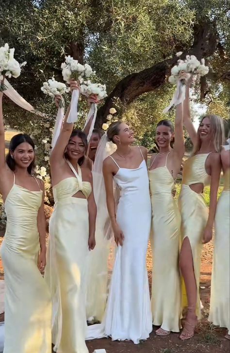 Wedding Bridesmaid Dresses, Yellow Bridesmaids, Yellow Bridesmaid Dresses, Dream Wedding Ideas Dresses, Future Wedding Plans, Yellow Wedding, Dresses 2024, Wedding Mood, Dreamy Wedding