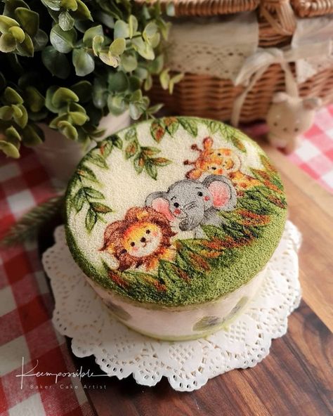 Animal Safari Cake, Orange Roll Cake, Dedication Cake, Safari Cake, Patterned Cake, Safari Cakes, Beautiful Cake Designs, Animal Safari, Cake Decorating Frosting