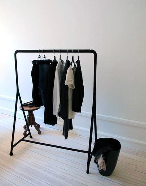 Portant métal noir Ikea for laundry room Ikea Clothes Rack, Ikea Laundry, Closet Small Bedroom, Small Bedroom Storage, Affordable Interior Design, Simple Wardrobe, Small Closets, Small Bedroom Designs, Clothes Stand