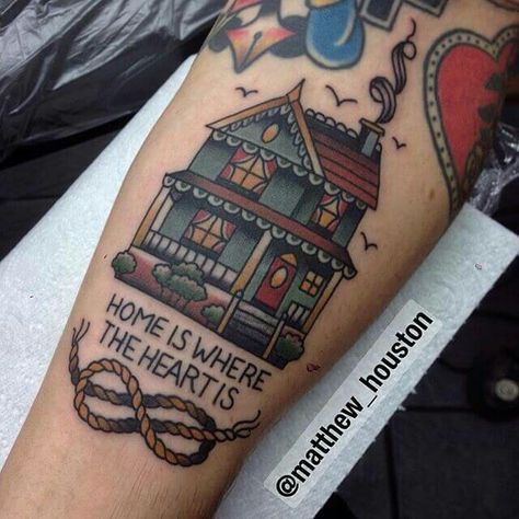 House Tattoo, Pretty Tattoo, Armband Tattoos, Tattoo Old School, Tattoos Art, Home Tattoo, School Tattoo, Neo Traditional, Great Tattoos