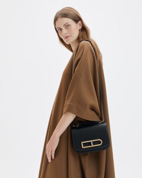 Delvaux Lingot, Delvaux Bag, Smaller Calves, Bags Aesthetic, Small Handbags, Classic Collection, Luxury Women, Simple Elegance, Luxury Handbags