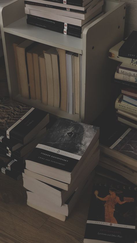 Dark academia vibes. Dark aesthetic Stack Of Classic Books, Dark Academia Biology, Stack Of Books Aesthetic, Dark Academia Wallpaper Iphone, Modern Dark Academia, Saturn Sleeping At Last, Modern Academia, Punk Academia, Dark Academia Book