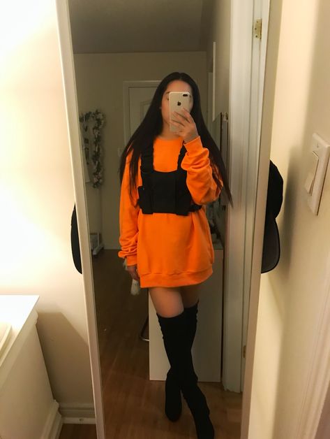 all black chest rig #vivian #streetfashion #chestrig #emo #rockstar #streetwear #fashion Orange Pants Outfit, Emo Rockstar, Street Style Handbags, Orange Outfits, Orange Pants, Orange Outfit, Streetwear Mode, Chest Rig, Streetwear Fashion Women