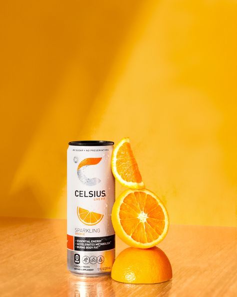 Sport Drink Photography, Drinks Photoshoot Ideas, Beverage Can Photography, Drinks Photography Ideas, Can Product Photography, Drink Photography Ideas, Drinks Photoshoot, Drink Photoshoot, Still Life Ideas