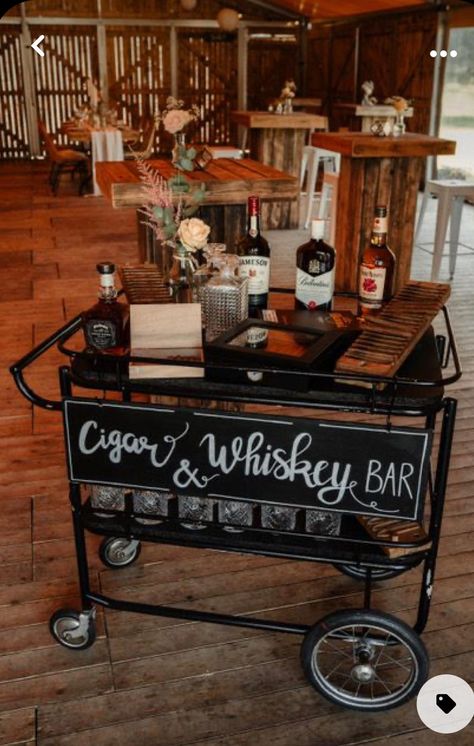 Cigars And Whiskey Bar Wedding, Whiskey Wedding Drinks, Whiskey Bar Wedding Ideas, Whiskey Bar Party Ideas, Wedding Cigars Ideas, Whiskey Wedding Ideas, Whiskey Bar Ideas Party, Gin Bar Ideas Parties, Whiskey Party Ideas